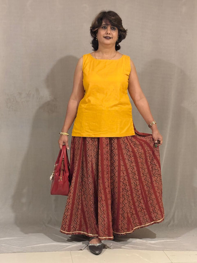 Skirt Line Print